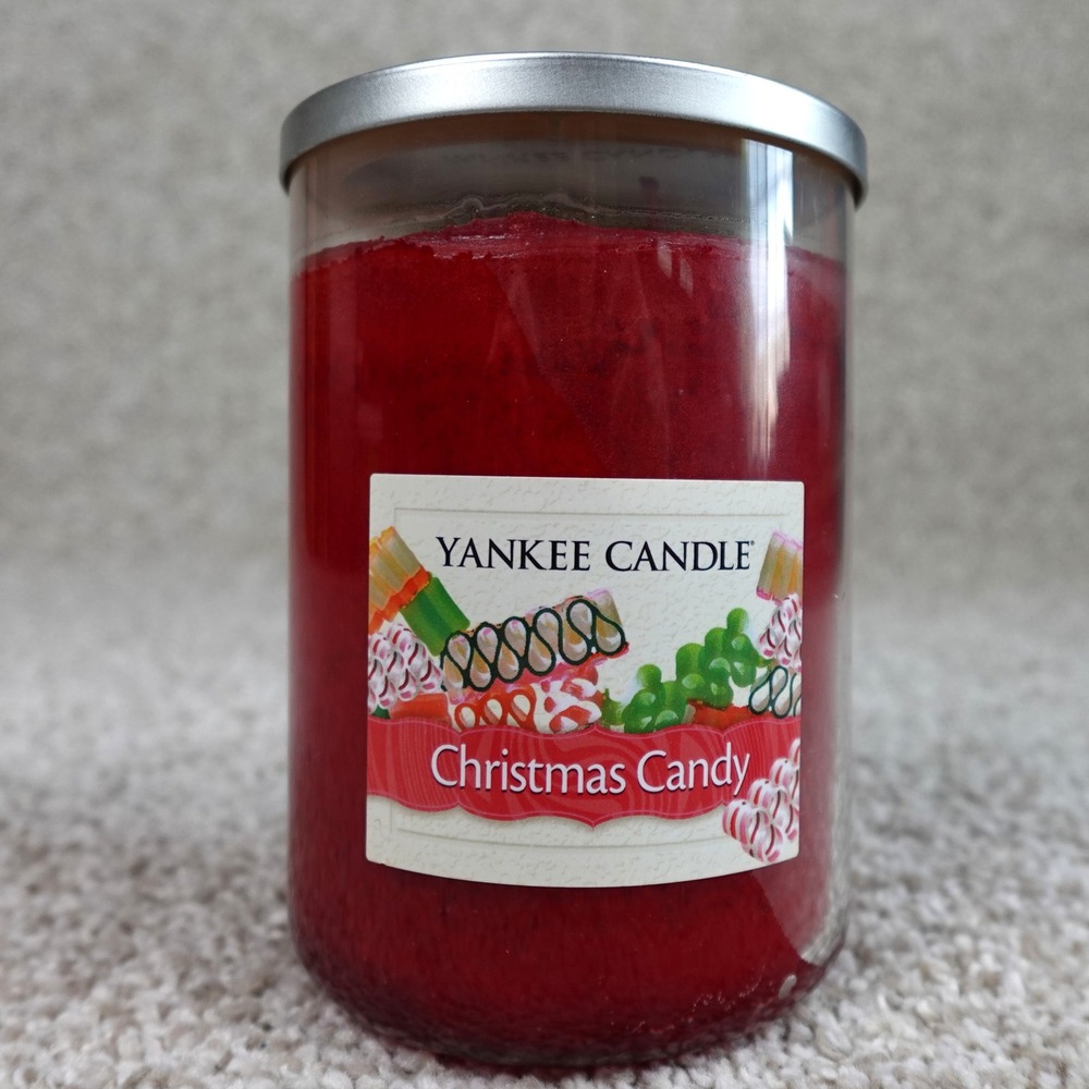 Yankee Candle Christmas Candy Large Jar 22 oz Single Wick Red Holiday Scent